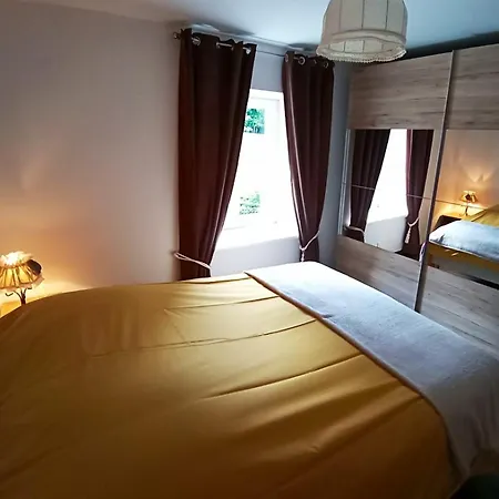 De 2 Chambres Avec Terrasse Amenagee Et Wifi A