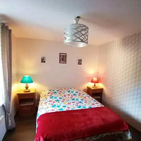 Apartment De 2 Chambres Avec Terrasse Amenagee Et Wifi A *